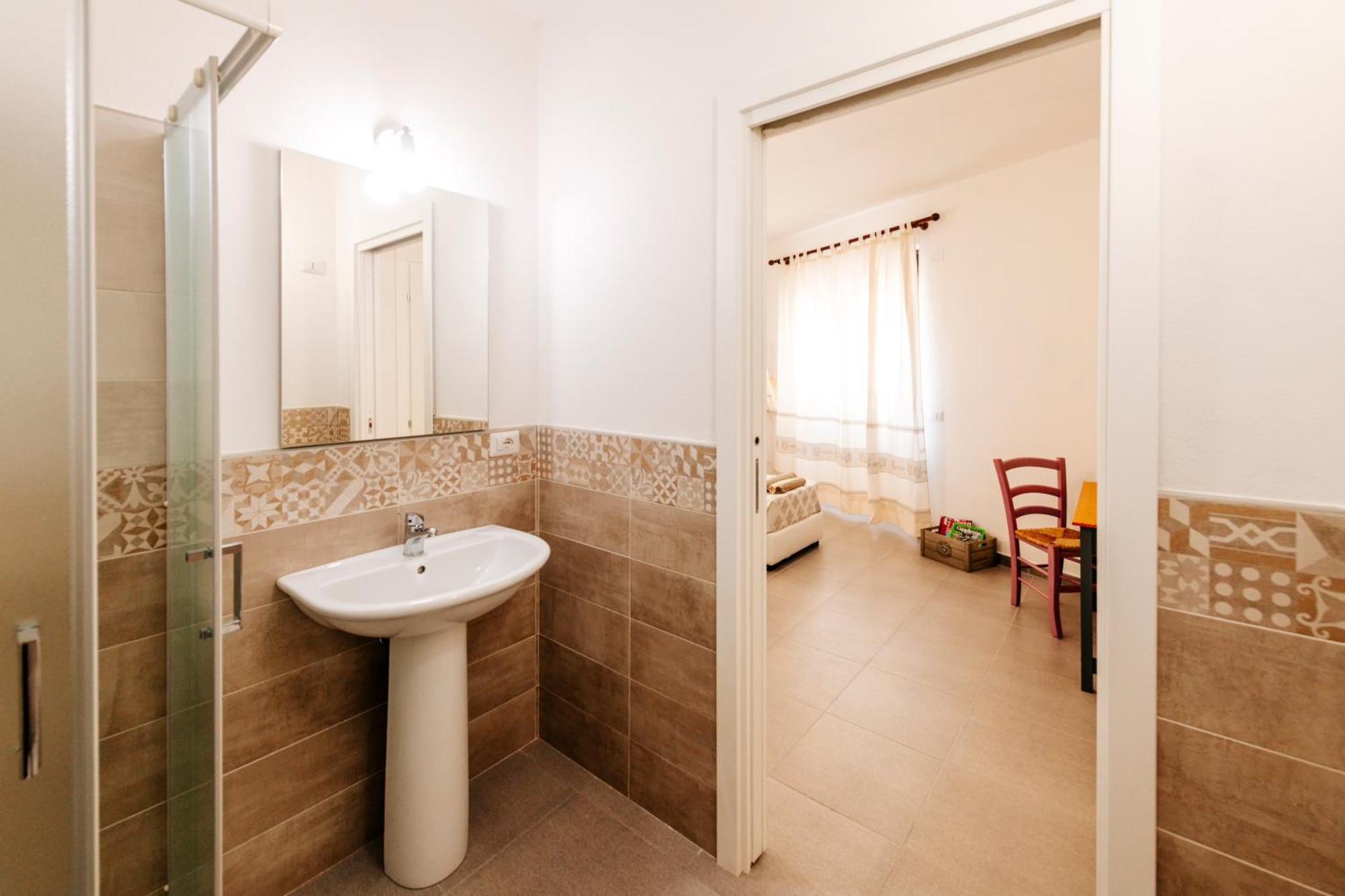 Domo Mediterranea Affittacamere-Guest House SantʼAntìoco Екстериор снимка