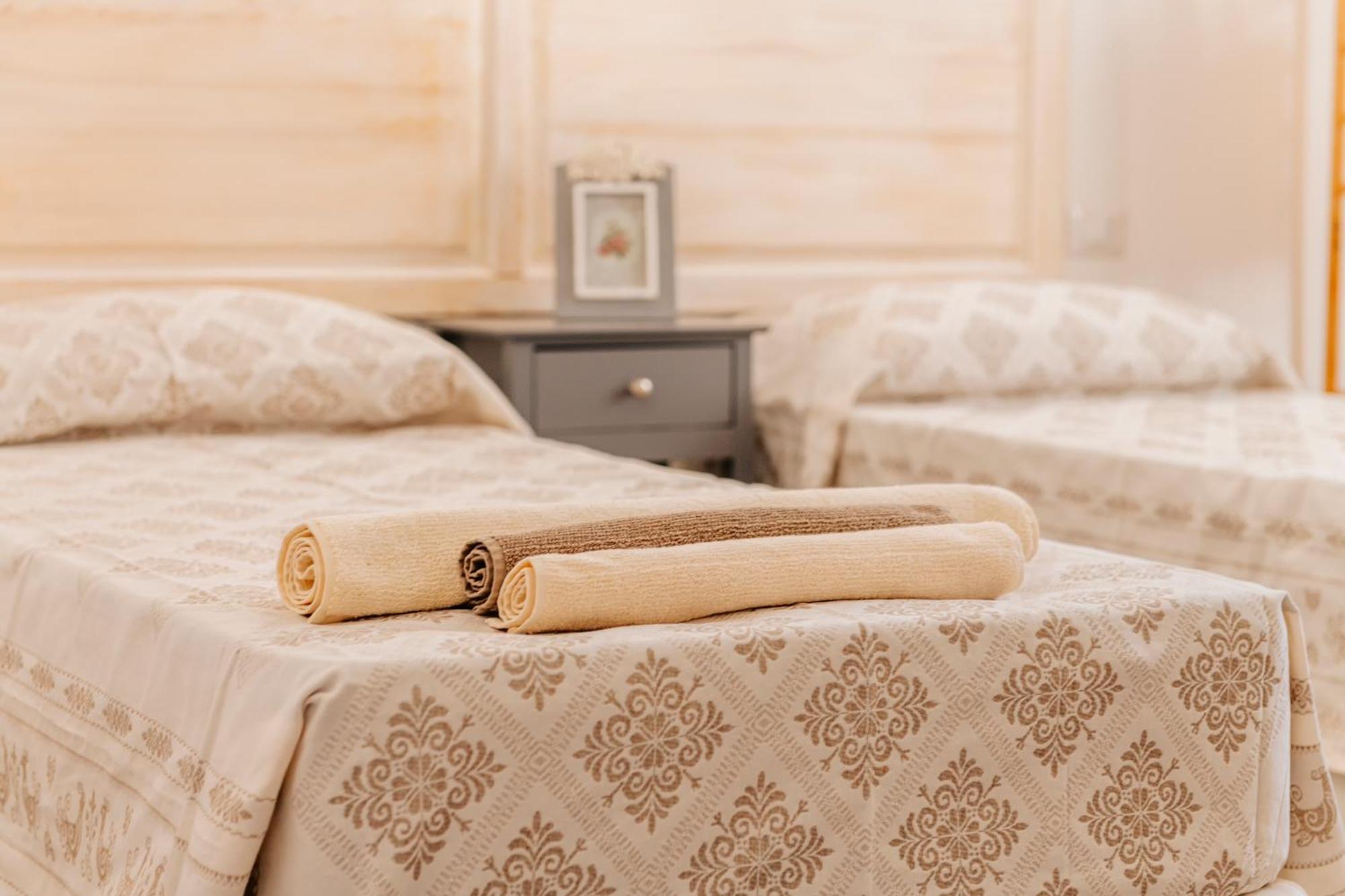 Domo Mediterranea Affittacamere-Guest House SantʼAntìoco Екстериор снимка